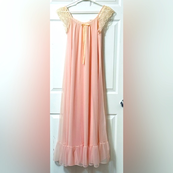 St Michael Vintage 1970’s Lined Nightgown - Picture 1 of 4